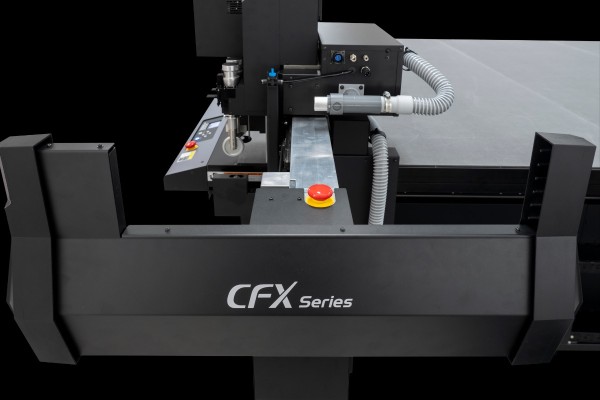 Flachbett Schneideplotter CFX-2513
